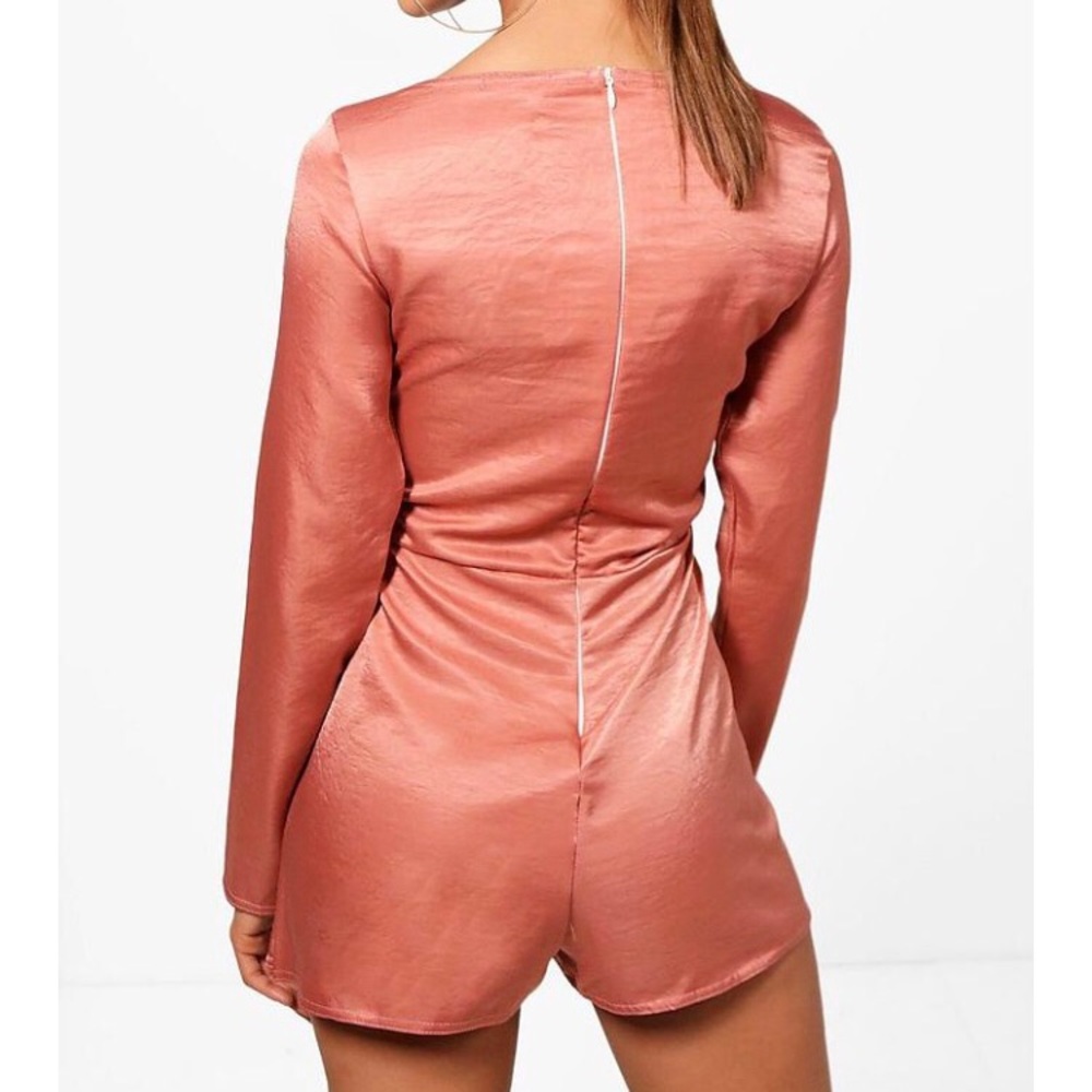 NWT silky layered long sleeve romper floral - Picture 2 of 4